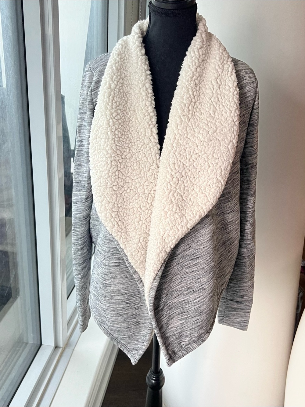 Abercrombie & Fitch Grey Knit Jacket with Cream Sherpa Collar